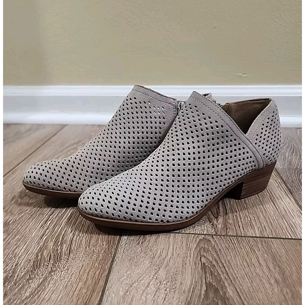 Lucky Brand Stone / Gray Suede Ankle Booties Size 7 Womens Baylah
